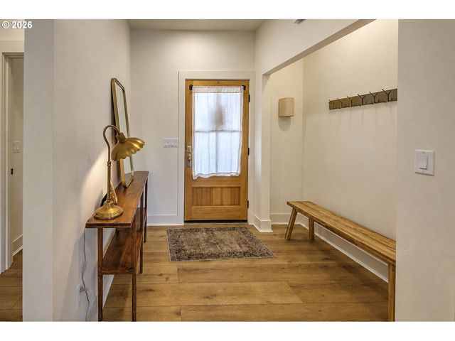 104 W McDowell Ct, Yacolt, WA 98675