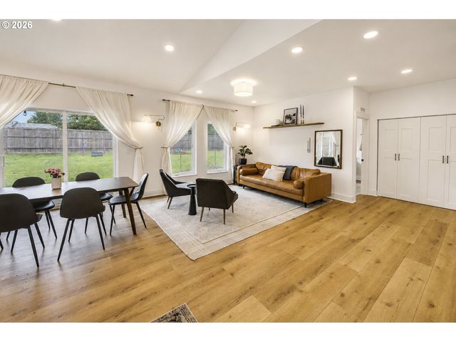 104 W McDowell Ct, Yacolt, WA 98675