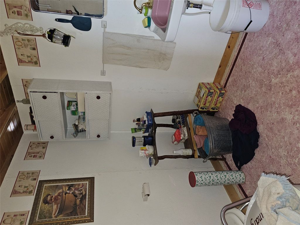 Image 20 of property listing at 218 Upper Sawmill Creek Lane, Cascade, MT 59421