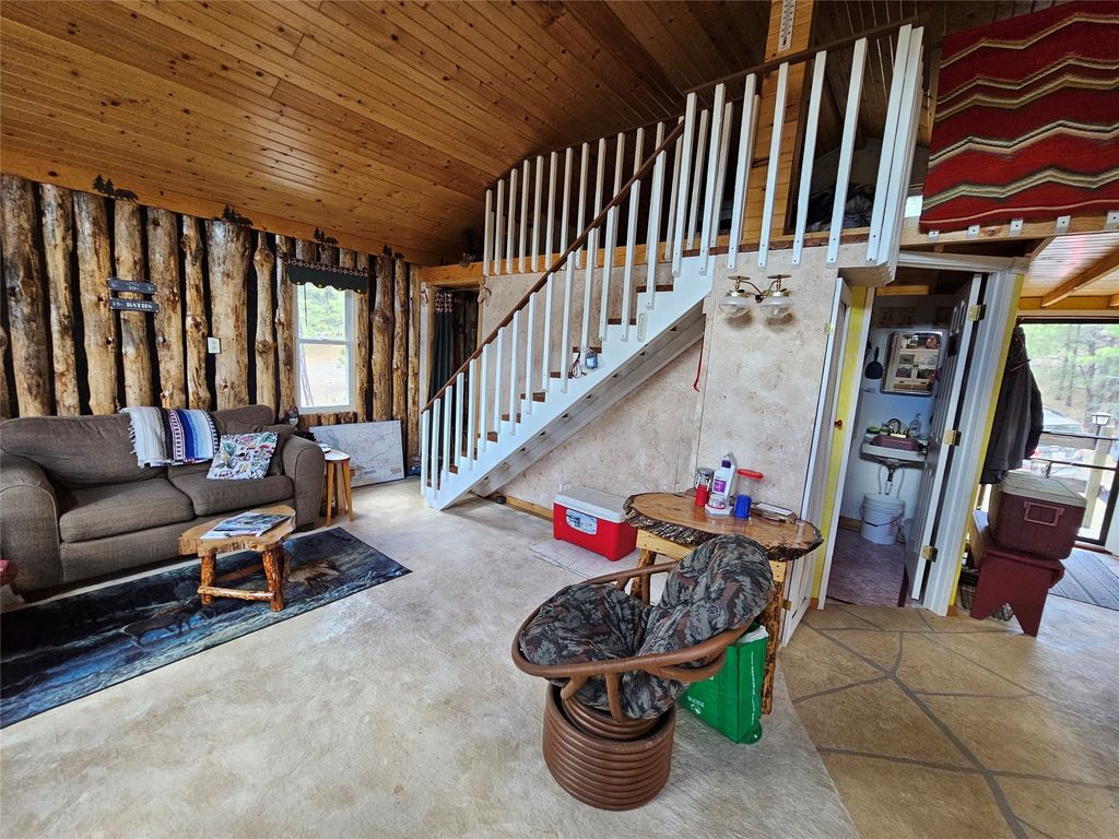 Image 22 of property listing at 218 Upper Sawmill Creek Lane, Cascade, MT 59421