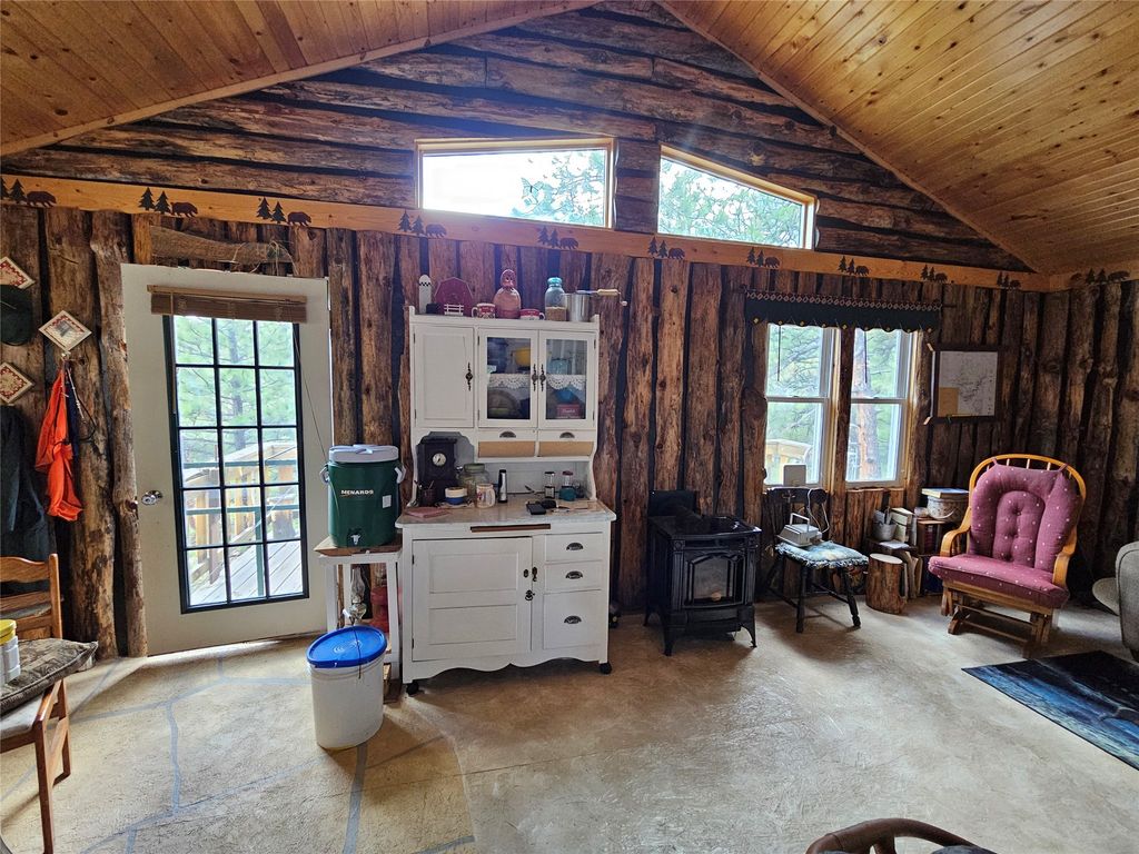 Image 23 of property listing at 218 Upper Sawmill Creek Lane, Cascade, MT 59421