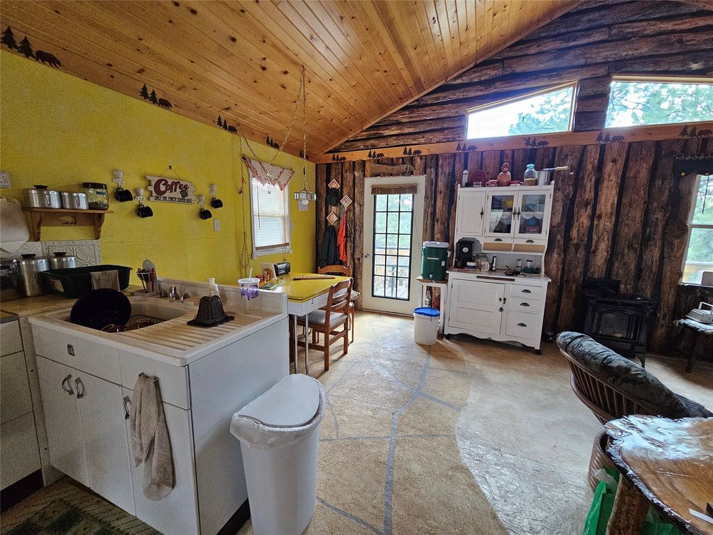 Image 28 of property listing at 218 Upper Sawmill Creek Lane, Cascade, MT 59421