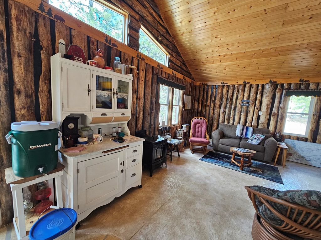 Image 31 of property listing at 218 Upper Sawmill Creek Lane, Cascade, MT 59421