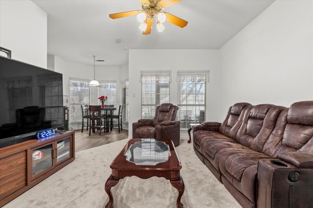 1021 Crestwood Court, Desoto, TX 75115