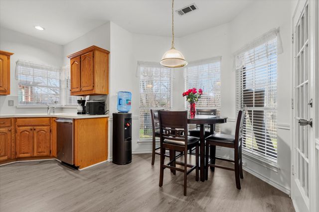 1021 Crestwood Court, Desoto, TX 75115