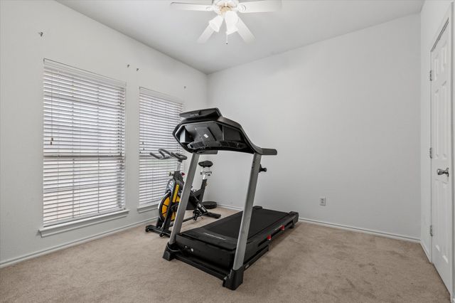 1021 Crestwood Court, Desoto, TX 75115