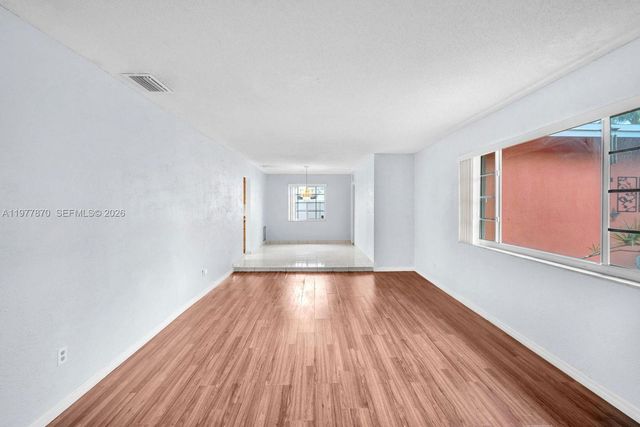 2030 NW 91st Ter, Pembroke Pines, FL 33024