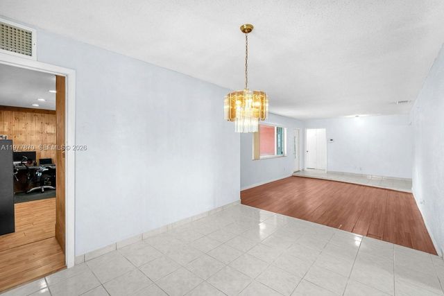 2030 NW 91st Ter, Pembroke Pines, FL 33024