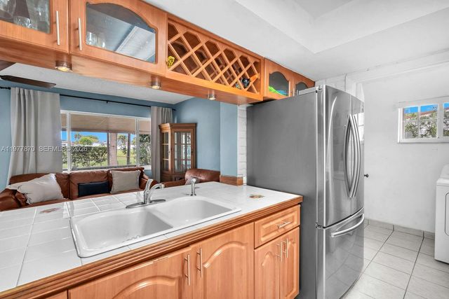 2030 NW 91st Ter, Pembroke Pines, FL 33024