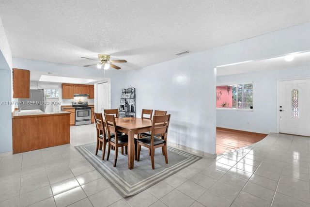 2030 NW 91st Ter, Pembroke Pines, FL 33024