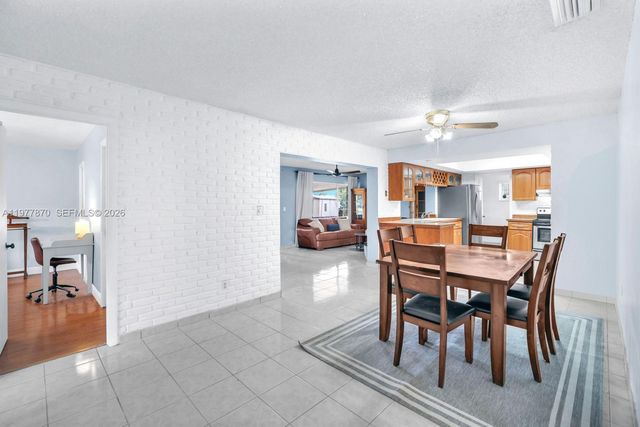 2030 NW 91st Ter, Pembroke Pines, FL 33024