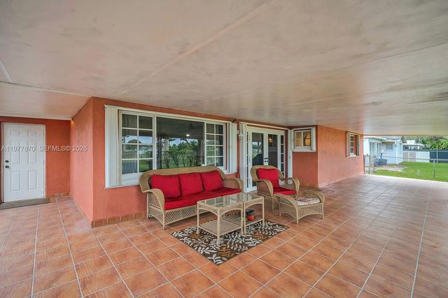 2030 NW 91st Ter, Pembroke Pines, FL 33024