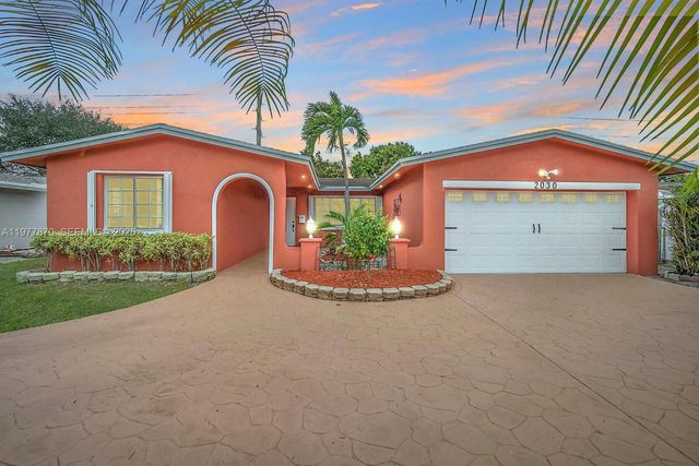 2030 NW 91st Ter, Pembroke Pines, FL 33024