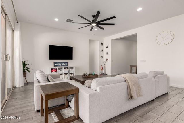 3822 W BUIST Avenue, Laveen, AZ 85339