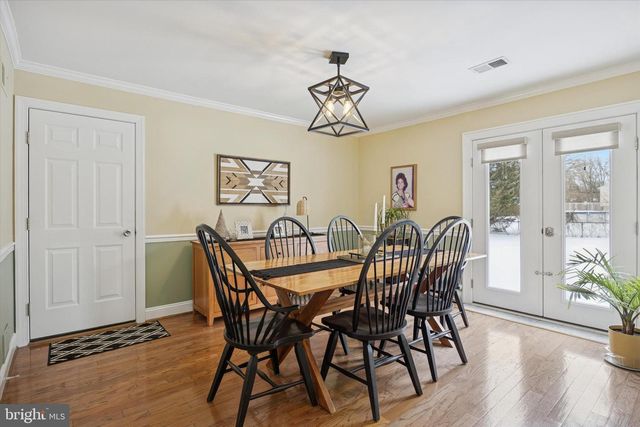 8 HERCULES CT, Sewell, NJ 08080