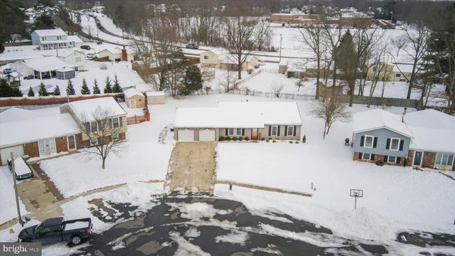 8 HERCULES CT, Sewell, NJ 08080