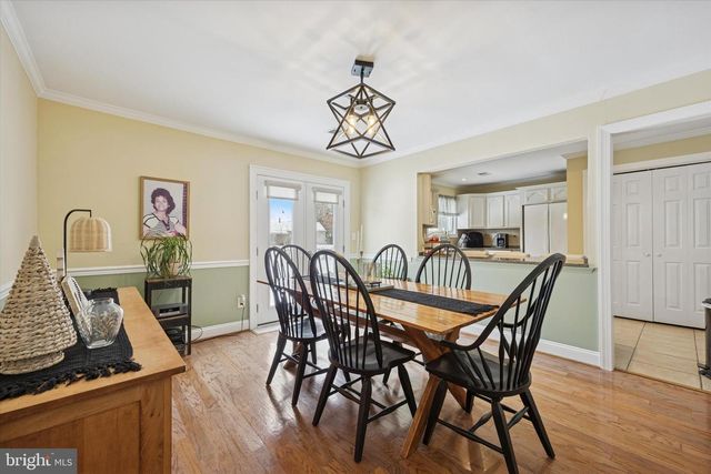 8 HERCULES CT, Sewell, NJ 08080