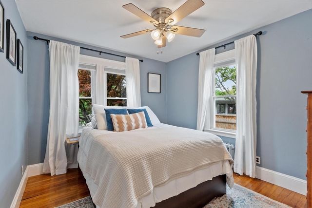 4 Western Ave, Wakefield, MA 01880
