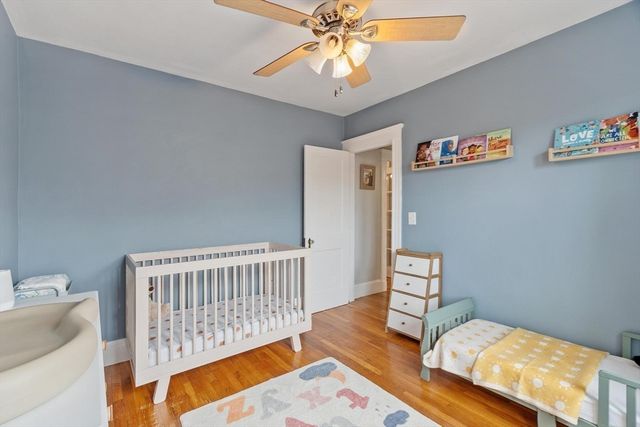 4 Western Ave, Wakefield, MA 01880