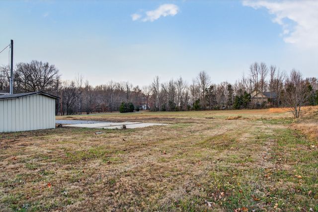 4675 Wills Rd, Cross Plains, TN 37049