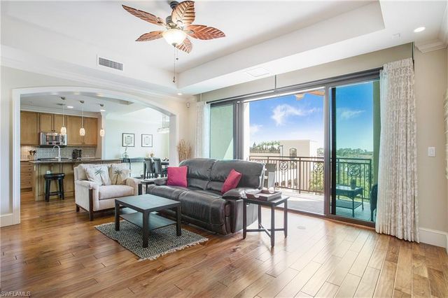 9123 Strada PL 7307, Naples, FL 34108