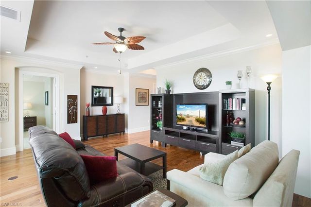 9123 Strada PL 7307, Naples, FL 34108