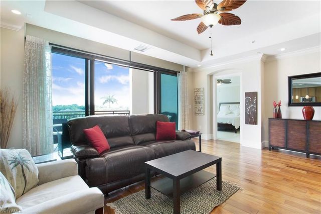 9123 Strada PL 7307, Naples, FL 34108