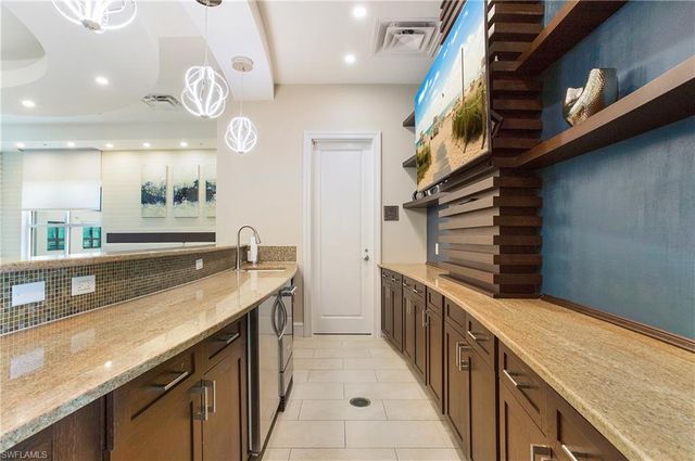 9123 Strada PL 7307, Naples, FL 34108