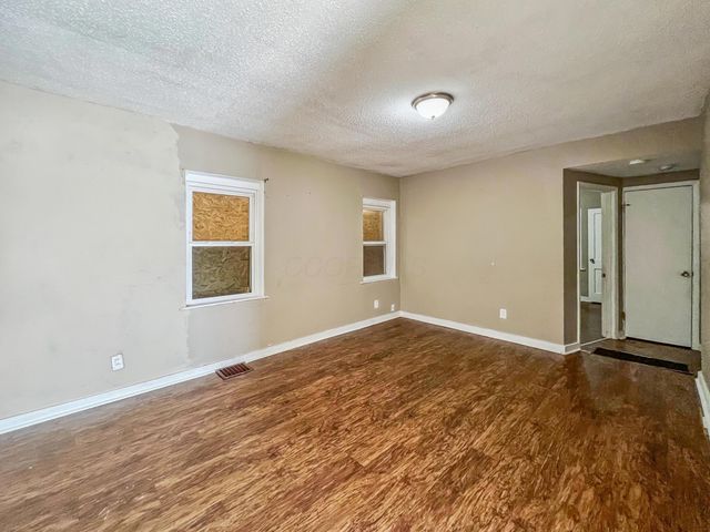 864 S Waverly Street, Columbus, OH 43227