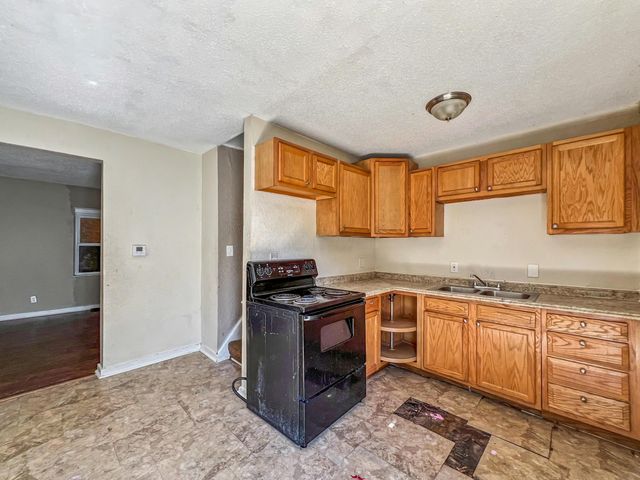 864 S Waverly Street, Columbus, OH 43227