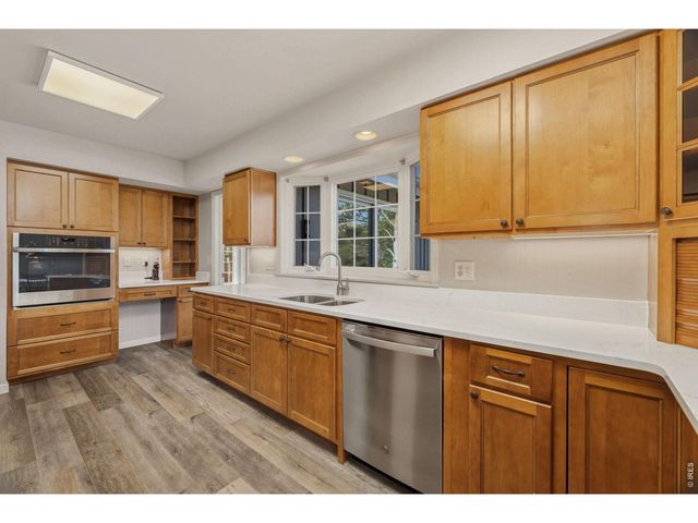 350 Whispering Pines Dr, Estes Park, CO 80517