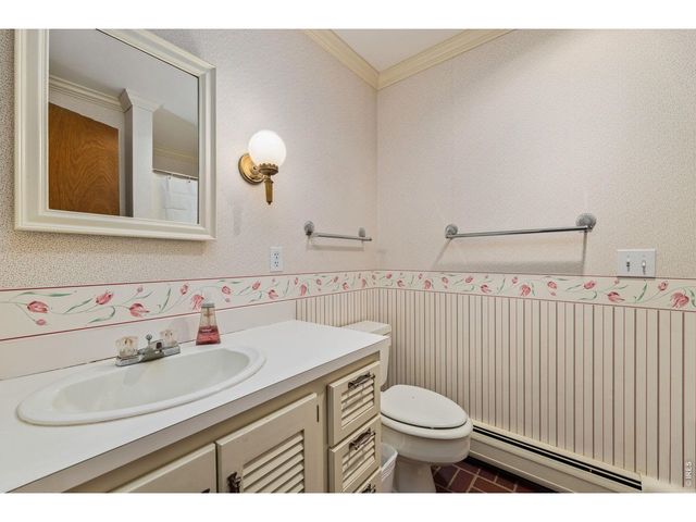 350 Whispering Pines Dr, Estes Park, CO 80517
