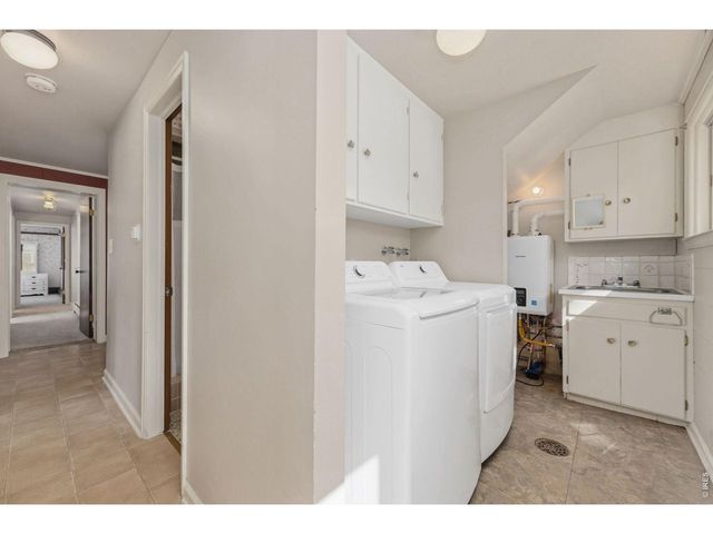 350 Whispering Pines Dr, Estes Park, CO 80517
