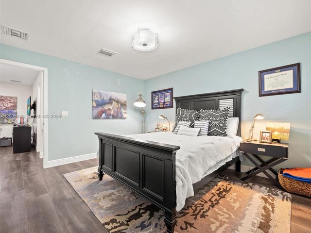 8889 SW 78th Ct, Miami, FL 33156