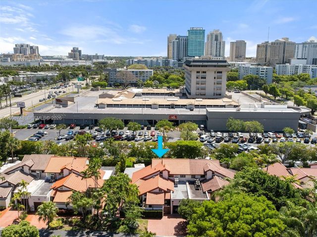 8889 SW 78th Ct, Miami, FL 33156