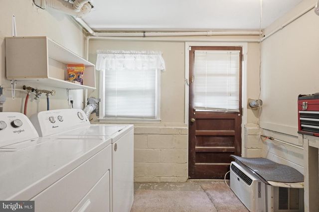 1027 WAGONER DR, Wilmington, DE 19805