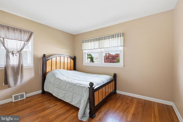 1027 WAGONER DR, Wilmington, DE 19805