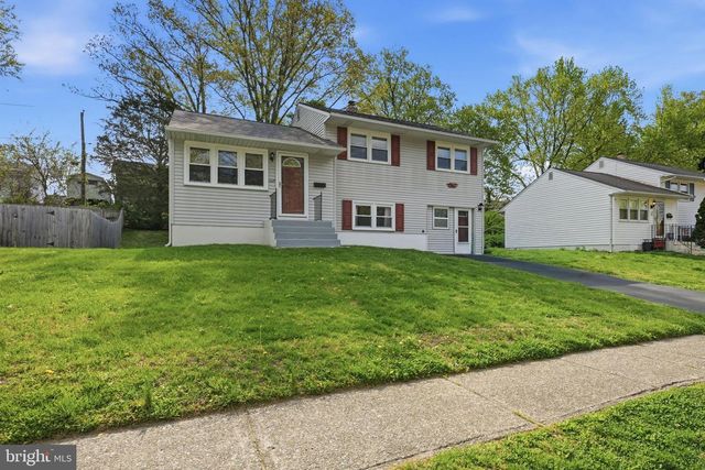 1027 WAGONER DR, Wilmington, DE 19805