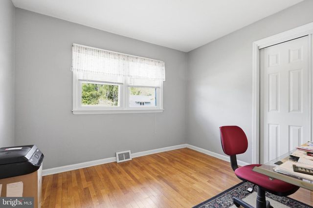 1027 WAGONER DR, Wilmington, DE 19805