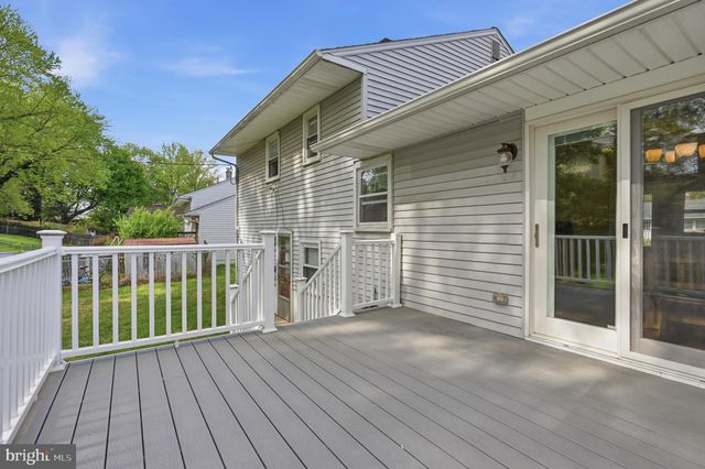 1027 WAGONER DR, Wilmington, DE 19805