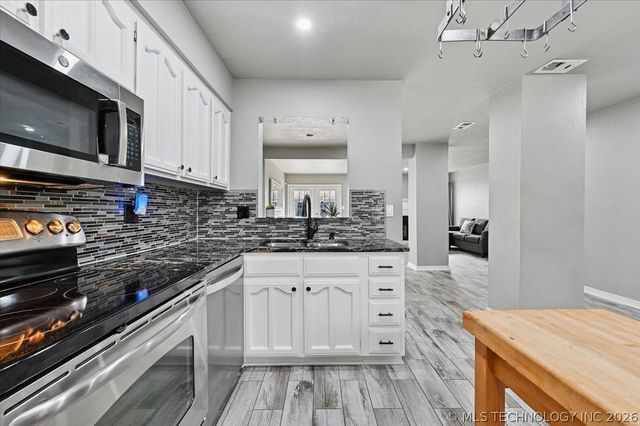 5519 S Atlanta Avenue 24, Tulsa, OK 74105