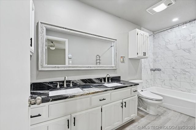 5519 S Atlanta Avenue 24, Tulsa, OK 74105