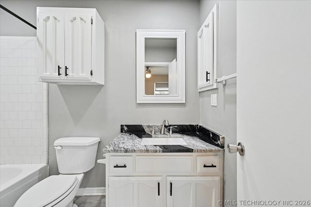 5519 S Atlanta Avenue 24, Tulsa, OK 74105