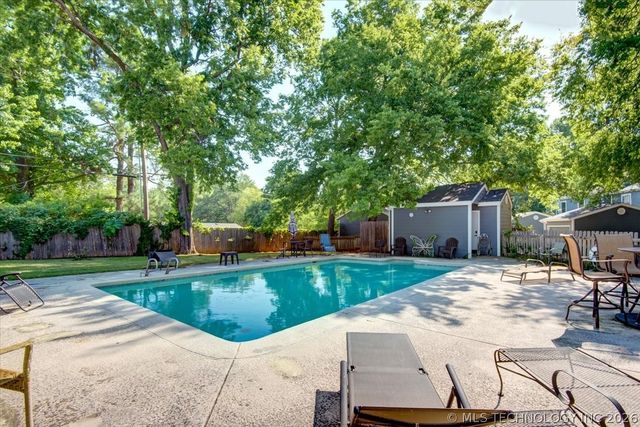 5519 S Atlanta Avenue 24, Tulsa, OK 74105