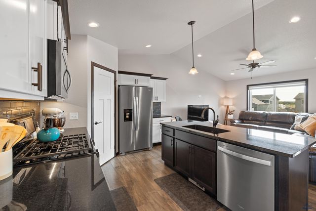 6475 RECEDA ST, Rapid City, SD 57703