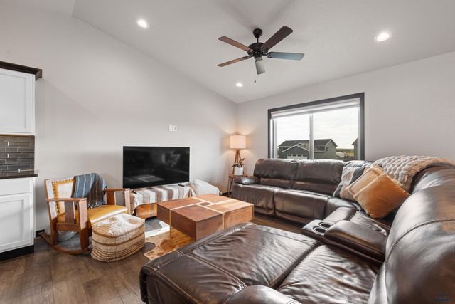 6475 RECEDA ST, Rapid City, SD 57703