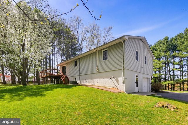 2701 GARRETT RD, White Hall, MD 21161