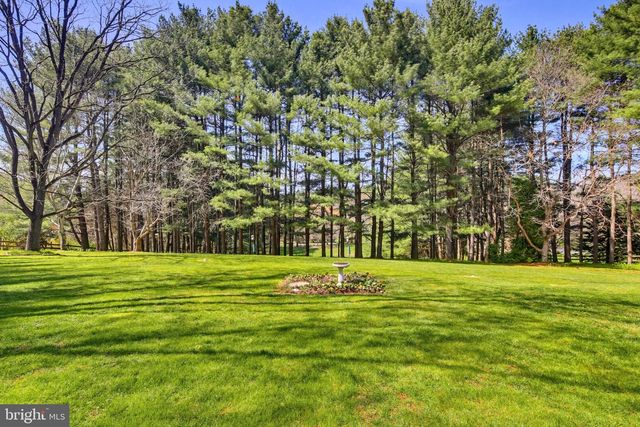 2701 GARRETT RD, White Hall, MD 21161