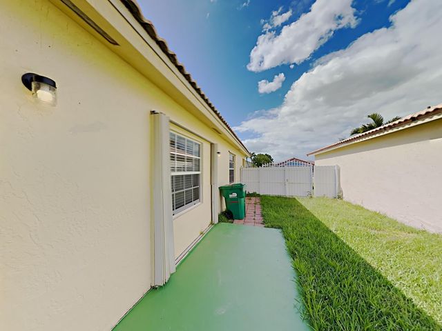 27905 SW 132ND Place, Homestead, FL 33032