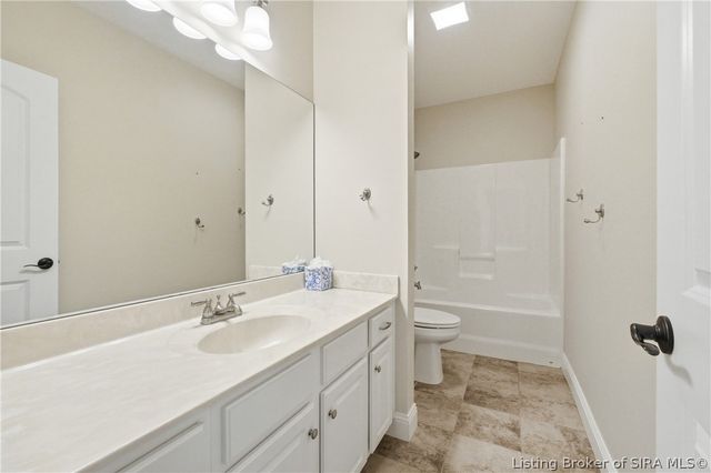3119 Arbor Ridge Lane, New Albany, IN 47150